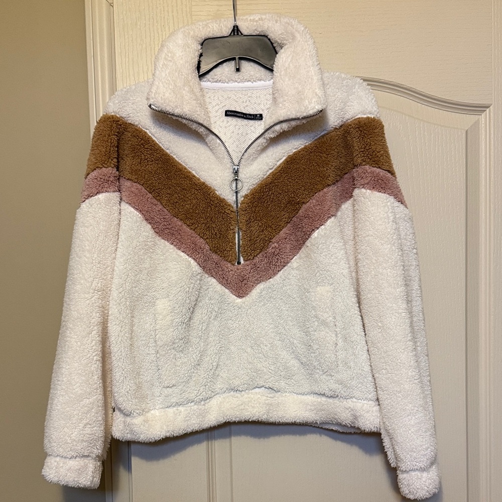 Abercrombie & Fitch Women's Cozy Fleece Jacket - White, Brown, and Pink